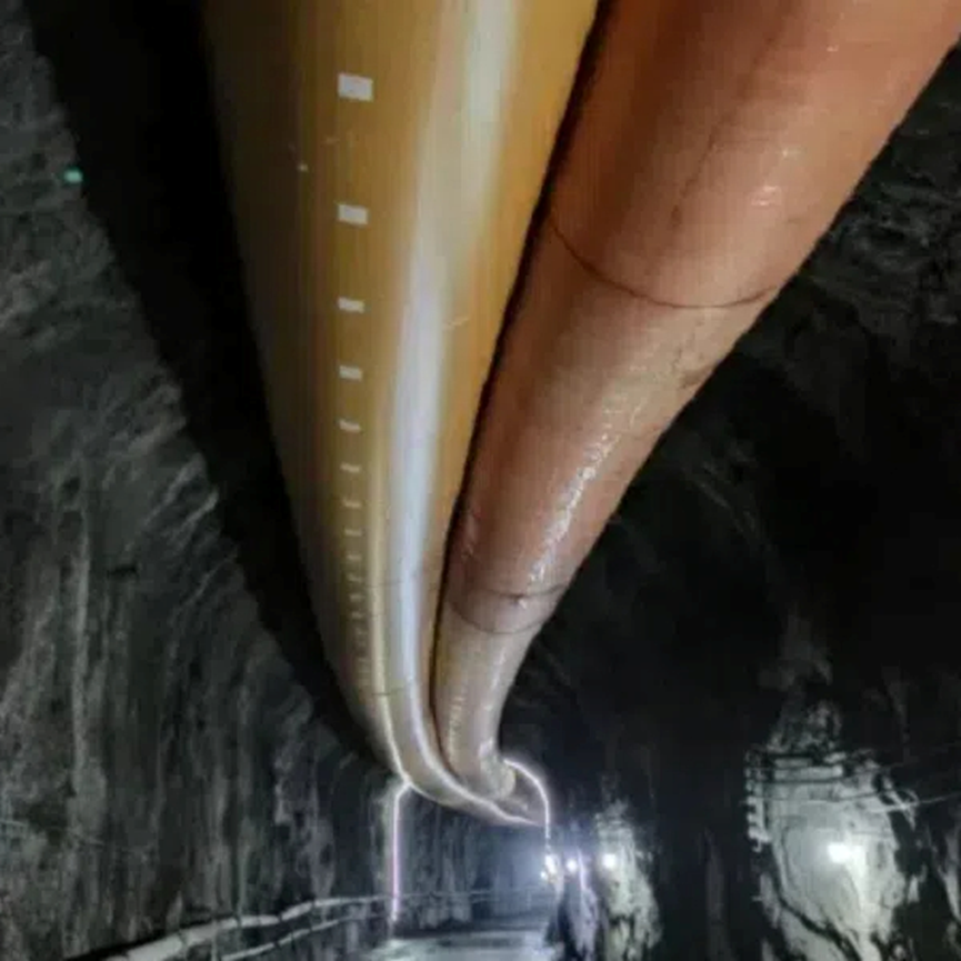 Acid Resistant PVC Coated Polyester Fabric Tunnel Ventilation Ducting(图1) Acid Resistant PVC Coated Polyester Fabric Tunnel Ventilation Ducting(图1)