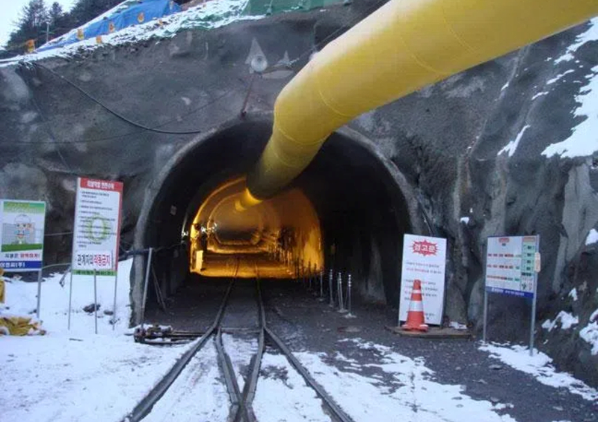 Tunnel Ventilation System Lay Flat Ventilation Pipe Flexible Ventilation Hose(图2) Tunnel Ventilation System Lay Flat Ventilation Pipe Flexible Ventilation Hose(图2)