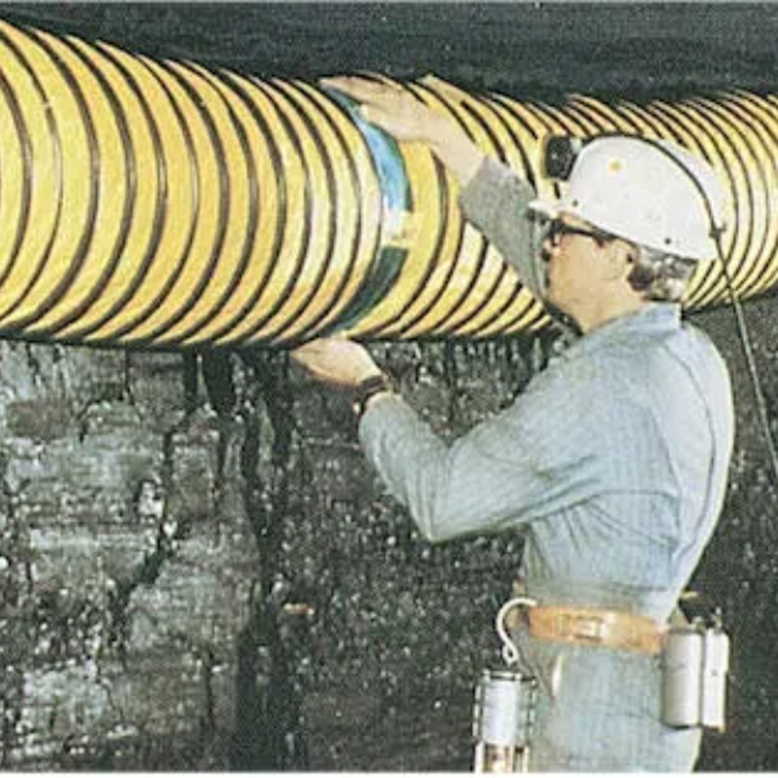 Black Semi-rigid Ventilation Duct Reinforcement of steel rings(图1) Black Semi-rigid Ventilation Duct Reinforcement of steel rings(图1)